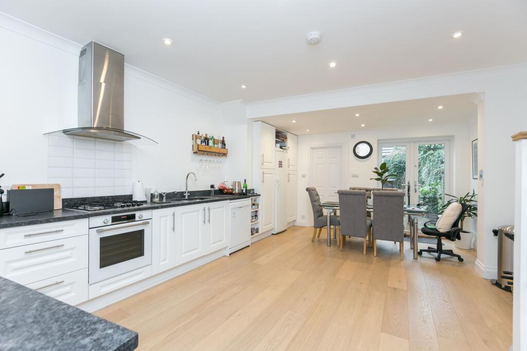 Main image of property: Fredericks Place, London, N12