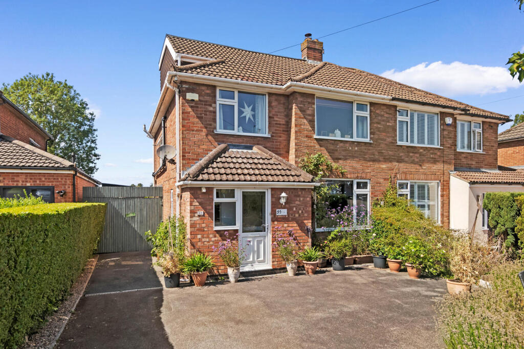 Main image of property: Kelvin Road, Leamington Spa