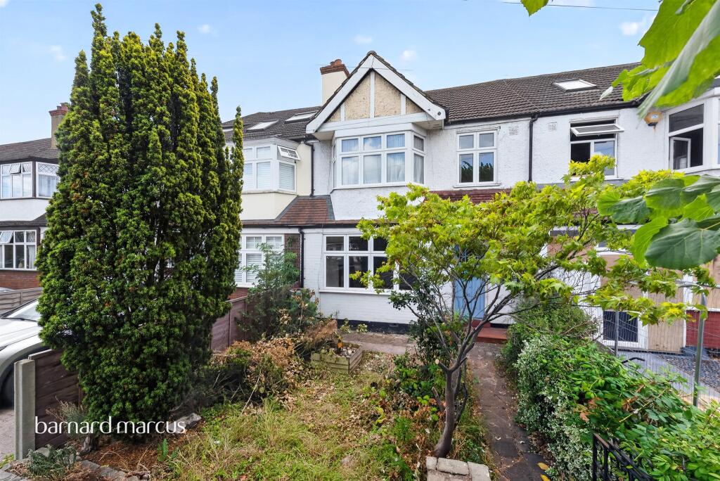Main image of property: Greenway, London