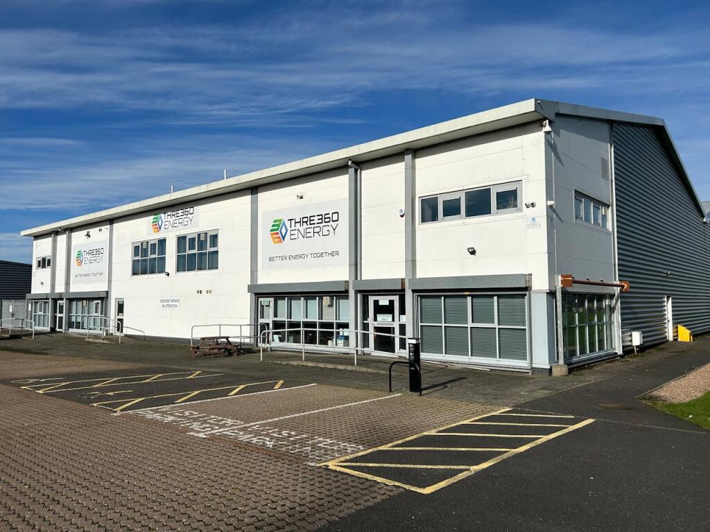 Main image of property: 11 Tom Johnston Road, Dundee, DD4 8XD