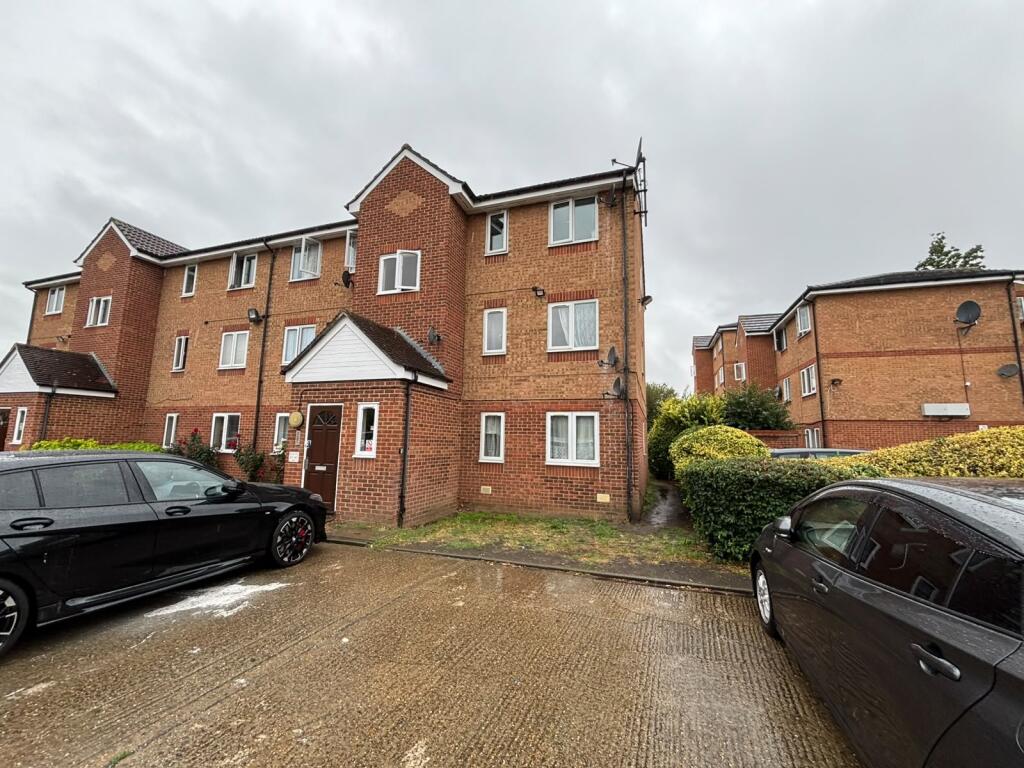 Main image of property: Express Drive Ilford IG3 9QD