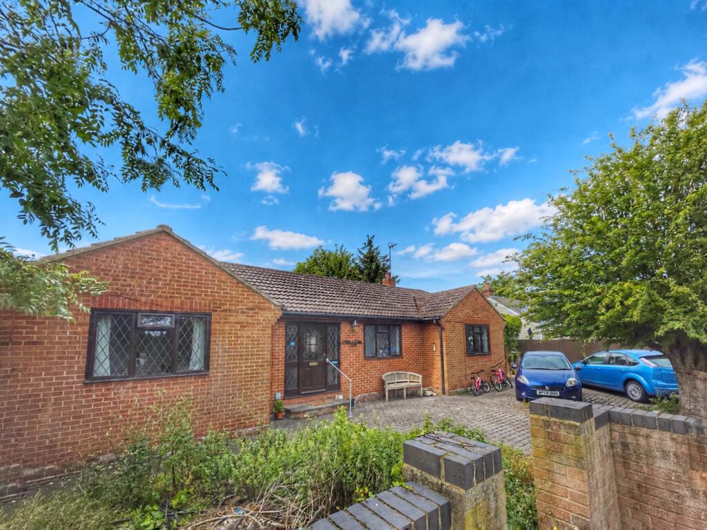 Main image of property: Barnmead Way, Burnham-on-crouch