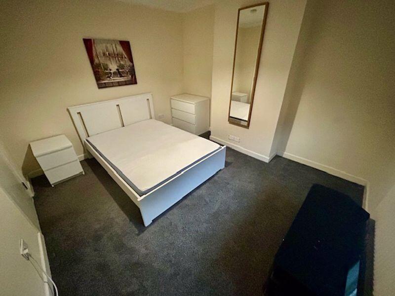 Main image of property: Fully furnished room to let, all bills inlcuded, Clifton Street, Old Town