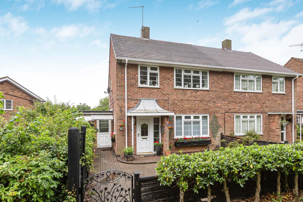 Main image of property: Howlands, Welwyn Garden City, AL7