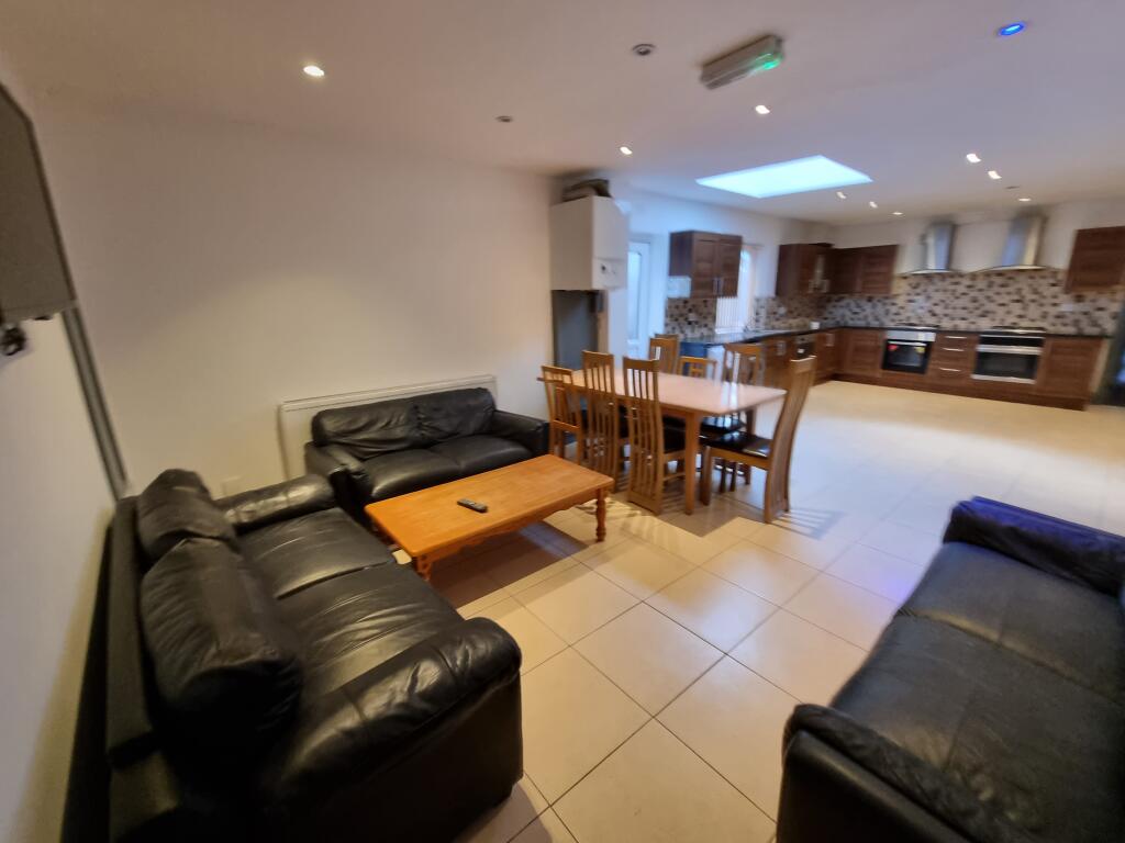 Main image of property: Oak Tree Lane, Selly Oak, Birmingham