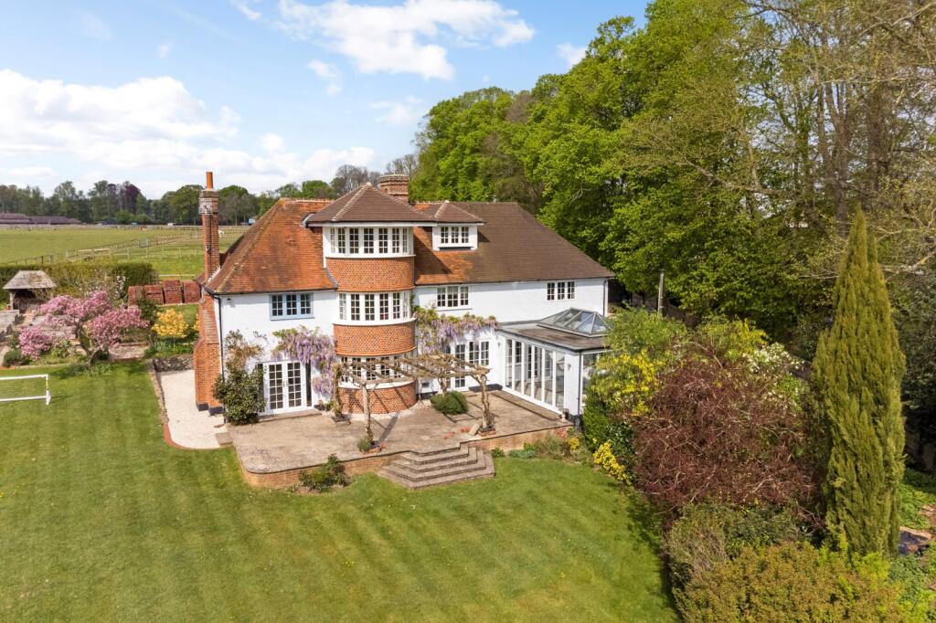 Main image of property: Buckhold, Pangbourne, Reading, Berkshire, RG8