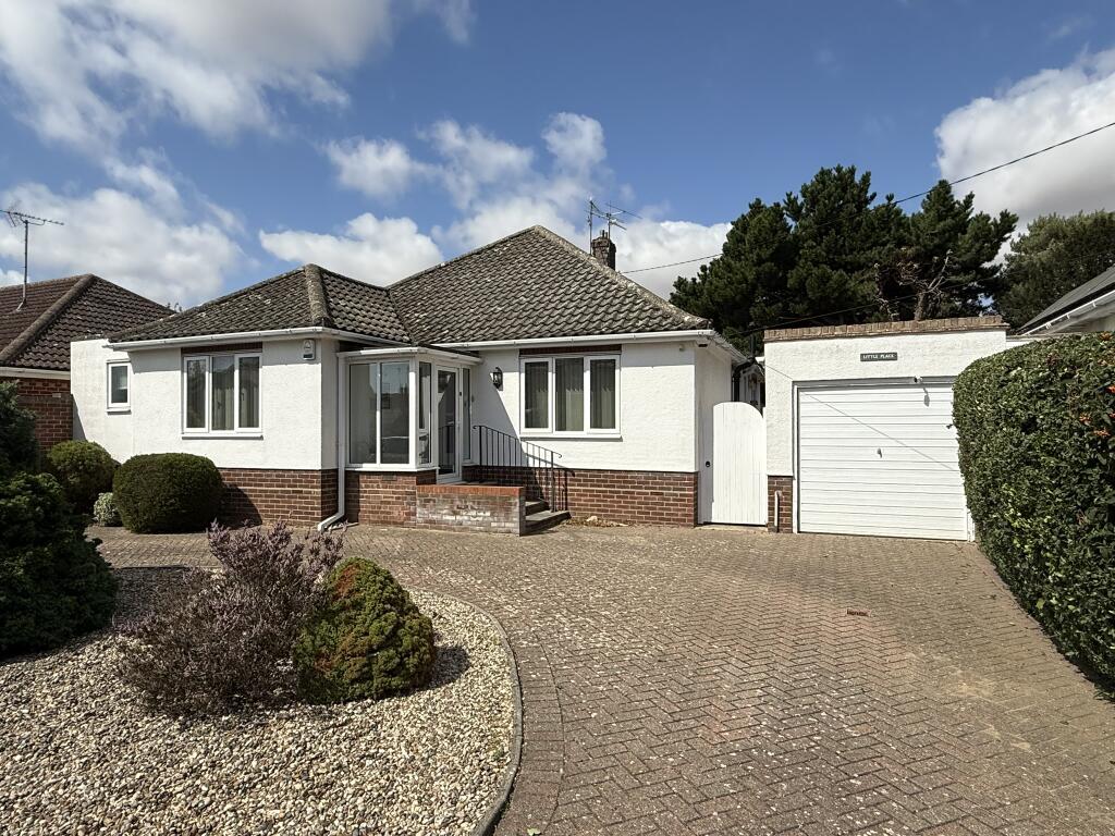 Main image of property: Little Place, Turpins Lane, Kirby Cross, Essex