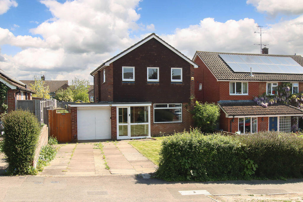 Main image of property: Christchurch Road, Tring