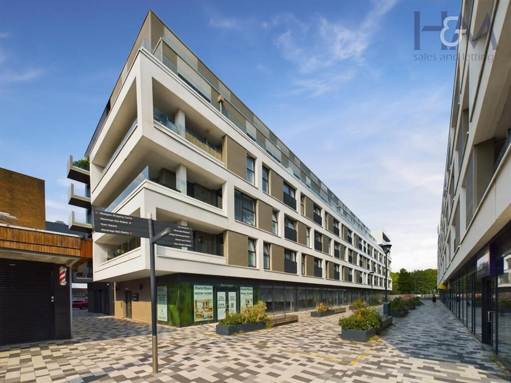 Main image of property: Boston House, Park Place, Stevenage, Hertfordshire, SG1 1AZ.