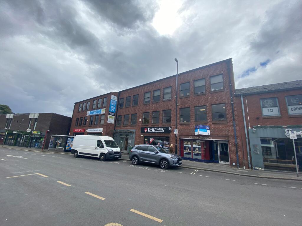 Main image of property: North Lane House, North Lane, Leeds, LS6 3HG