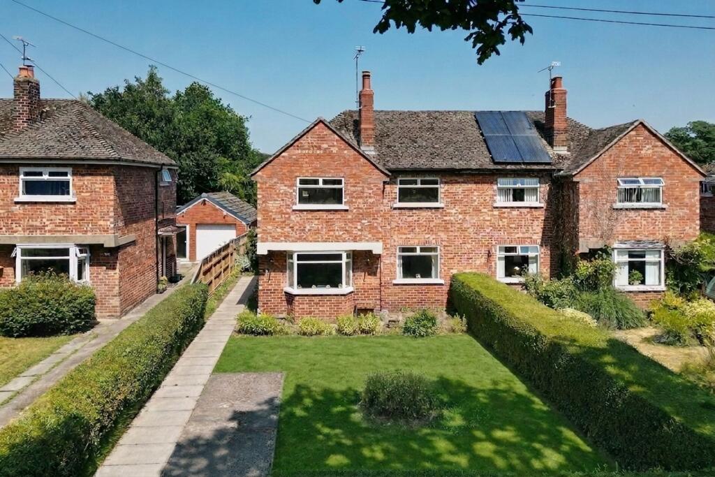Main image of property: Lampits Lane, Great Barrow, CH3