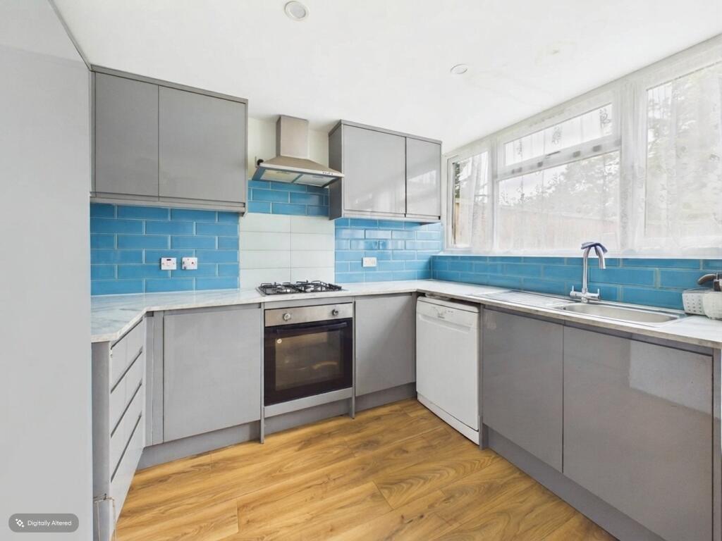Main image of property: Cumberlow Place, Hemel Hempstead, Hertfordshire, HP2 4NP