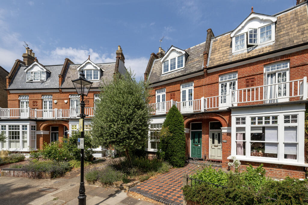 Main image of property: Lawn Crescent, Kew, Richmond, Surrey TW9
