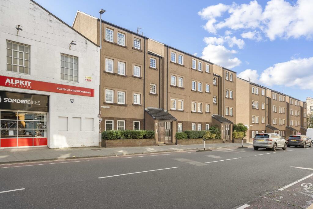 Main image of property: 28/1 Causewayside, Causewayside, Edinburgh, EH9 1QB