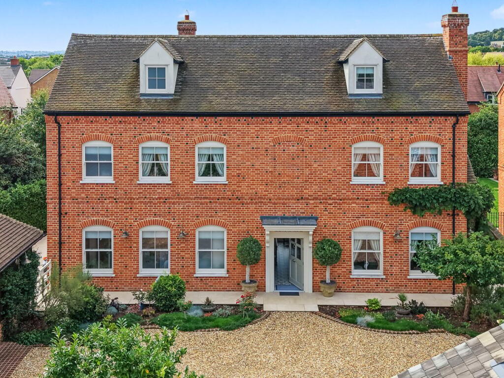 Main image of property: Royal Oak Lane, Pirton, Hitchin, SG5
