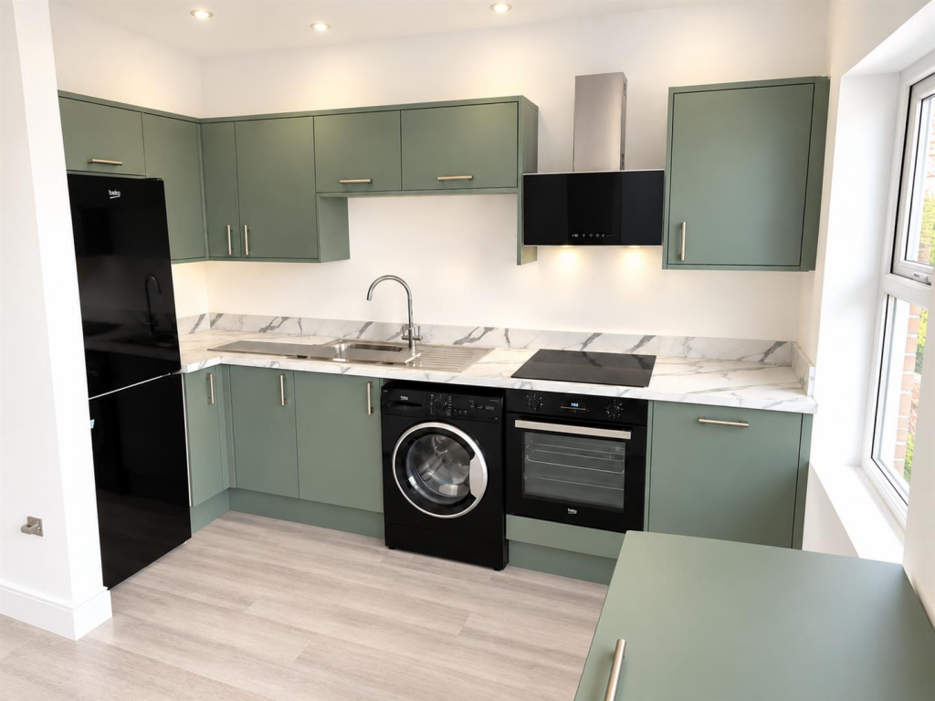 Main image of property: Chingford Mount Road, Chingford