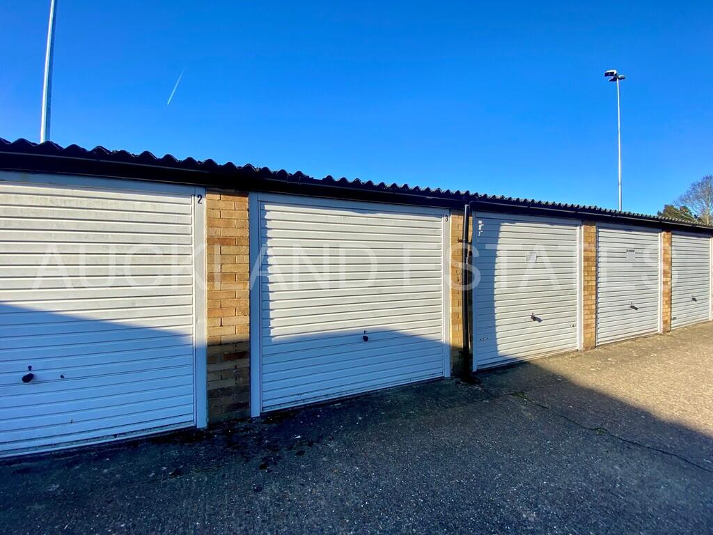 Main image of property: High Street, Potters Bar