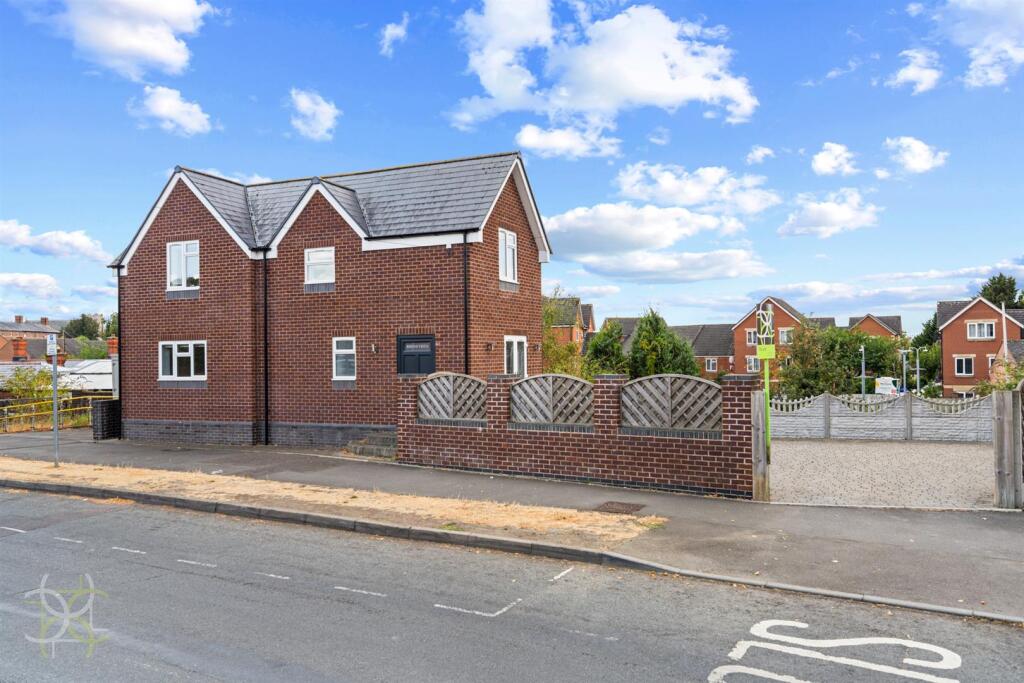 Main image of property: Worcester Road, Evesham