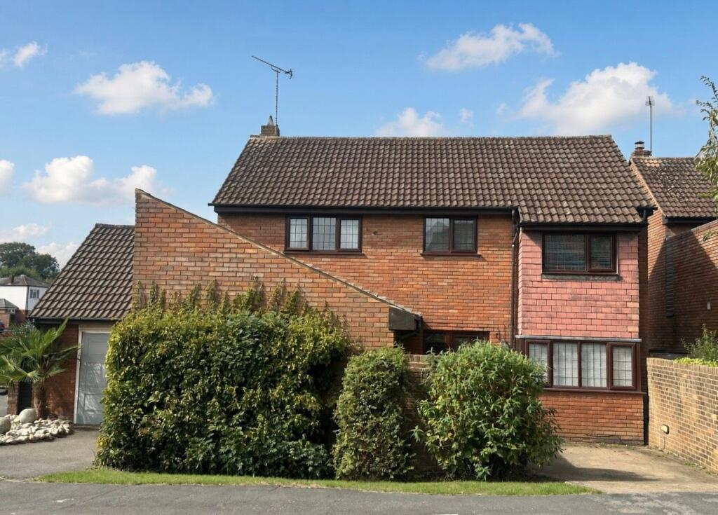 Main image of property: Pembridge Road, Bovingdon, HP3