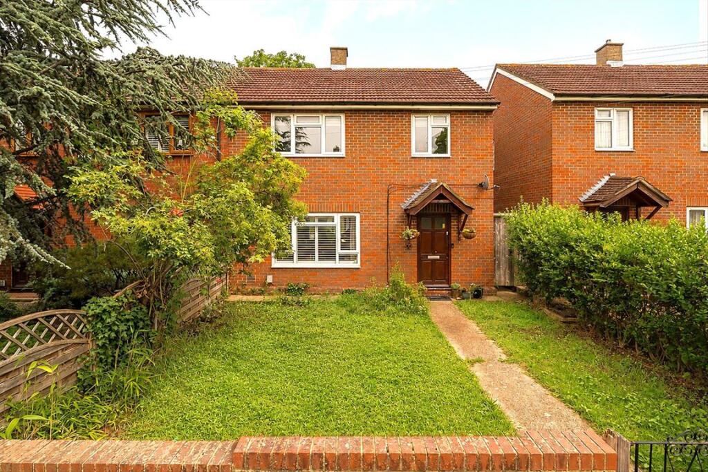 Main image of property: Herlwyn Gardens, Tooting