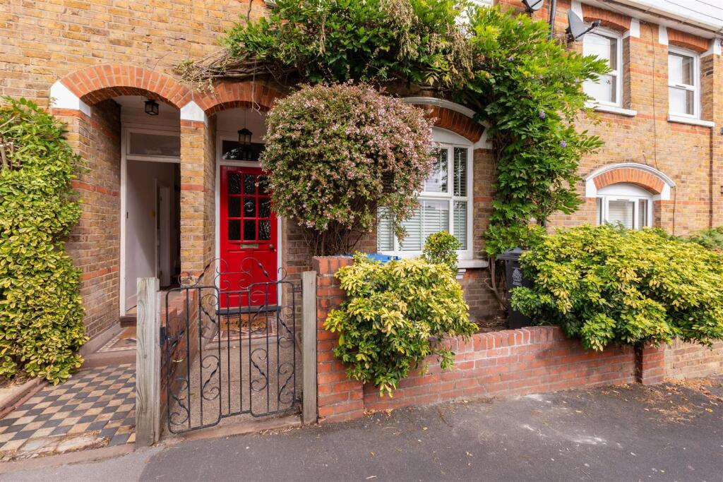 Main image of property: High Town Road, Maidenhead