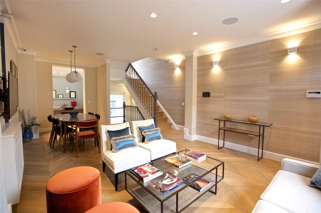 Main image of property: Glebe Place, London, SW3