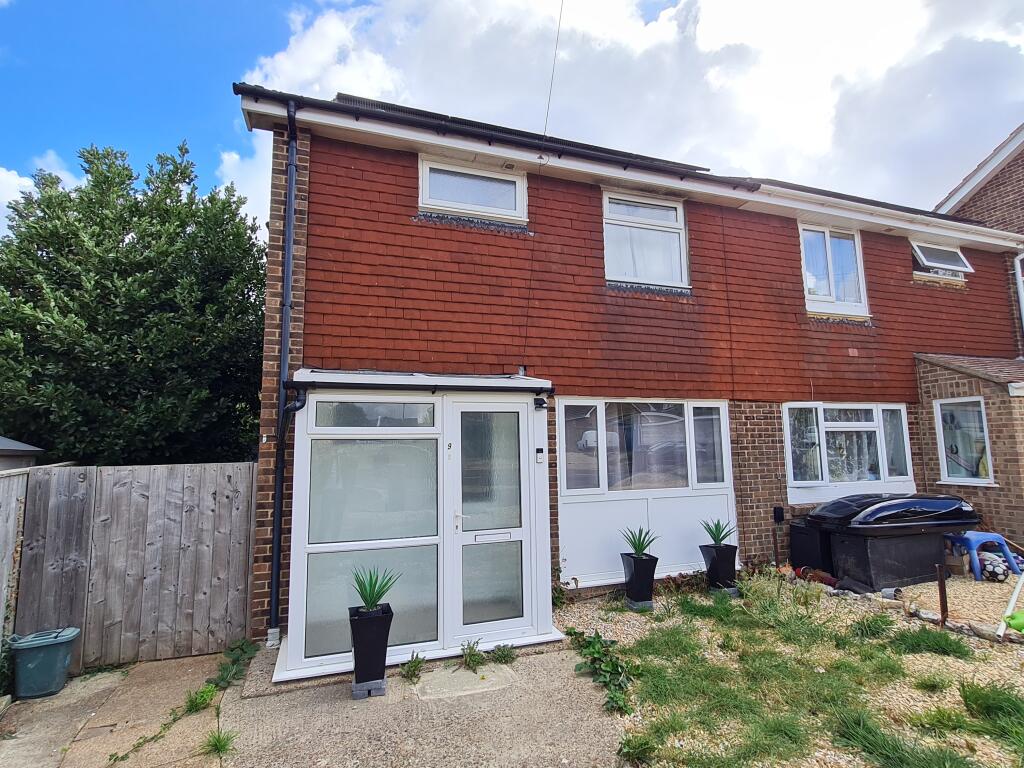 Main image of property: Spring Walk | NEWPORT