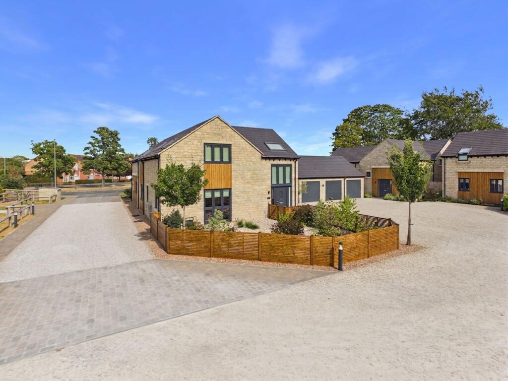 Main image of property: 1 Woodlands Close, Langton Road, Norton, Malton, YO17 9FN