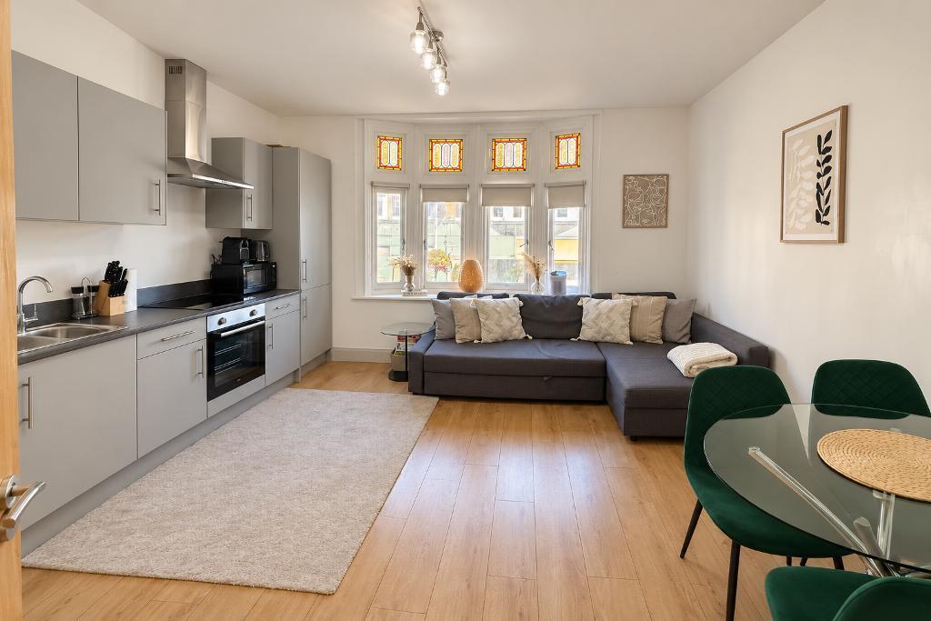 Main image of property: 165 Upper Richmond Road, London, SW15 6SE