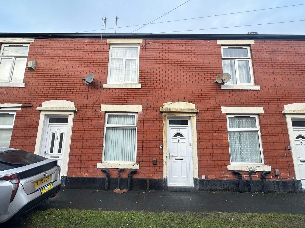 Main image of property: Kellett Street,Rochdale Center,Rochdale