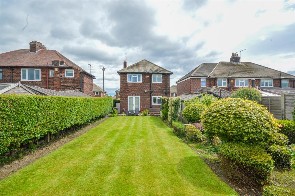 Main image of property: The Crescent, Altofts, Normanton
