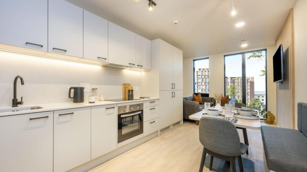 Main image of property: LONDON | STUDENT | SEPTEMBER