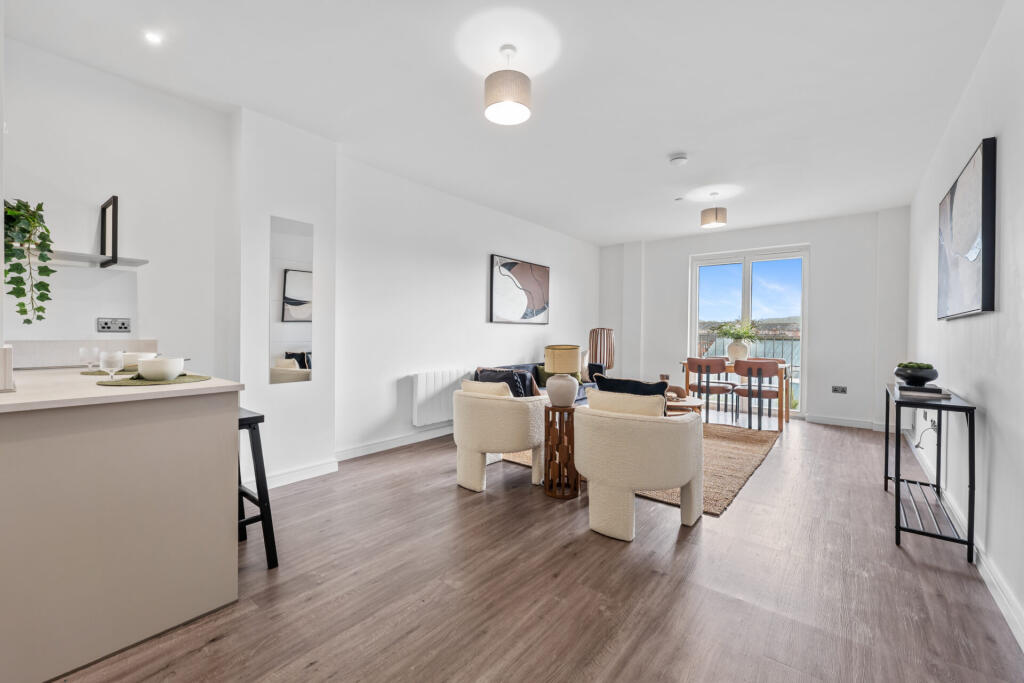 Main image of property: 1/8, 80 Inverlair Avenue, Cathcart, G43 2BD