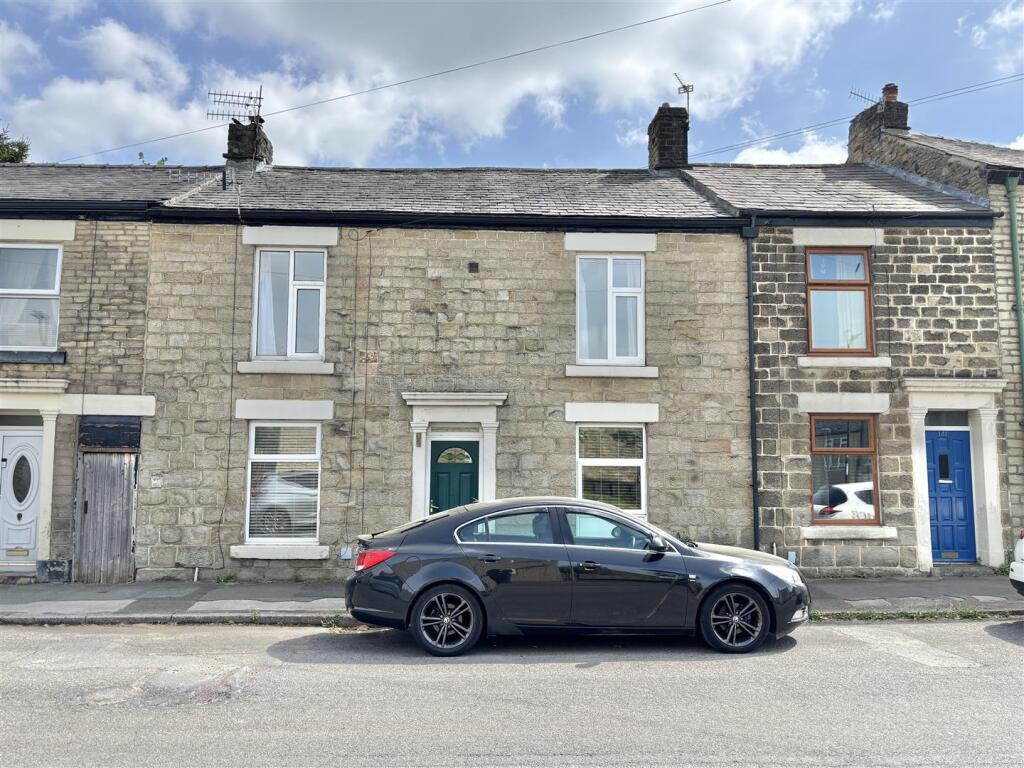 Main image of property: Gladstone Street, Glossop