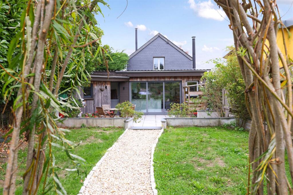 Main image of property: Avon Bridge, Aveton Gifford, Kingsbridge, Devon, TQ7
