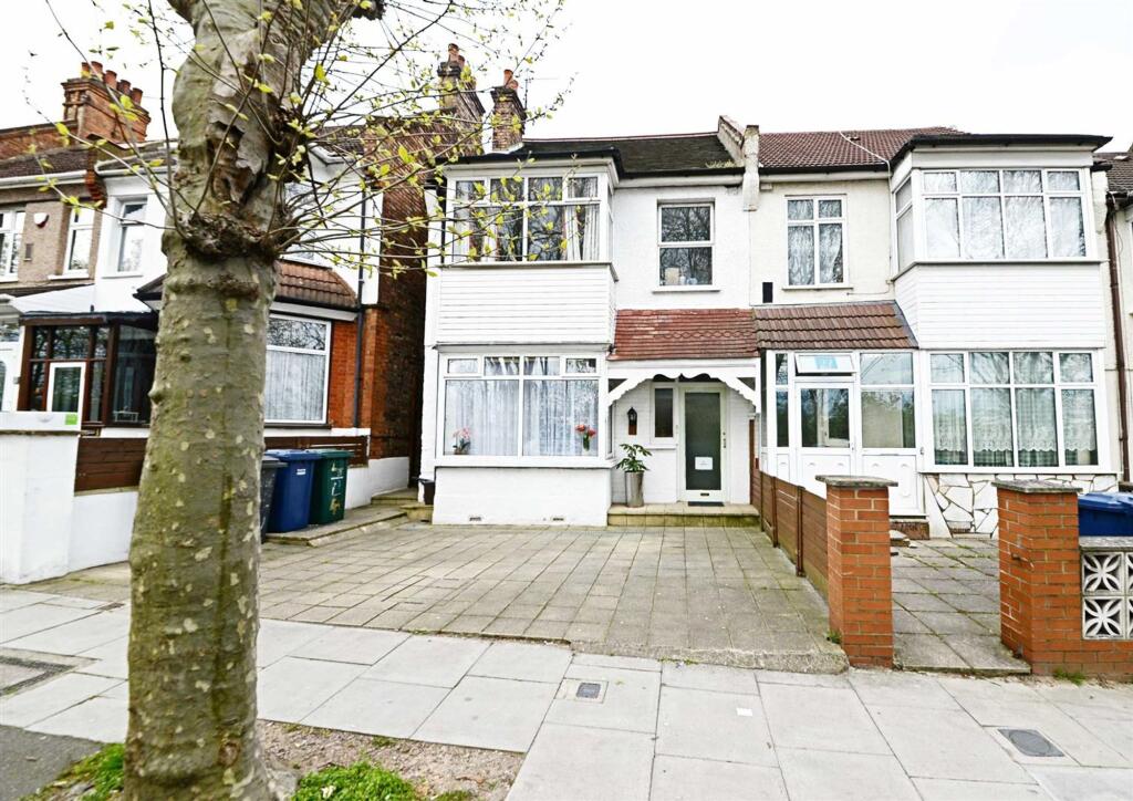 Main image of property: Dallas Road, London, NW4