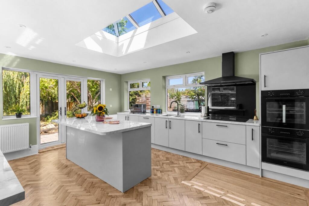 Main image of property: Cheney Manor, Road Swindon
