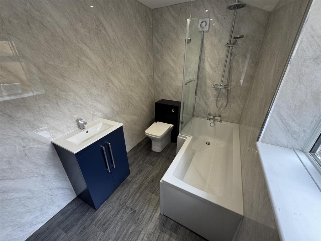 Main image of property: Robin Hoods Walk, Boston
