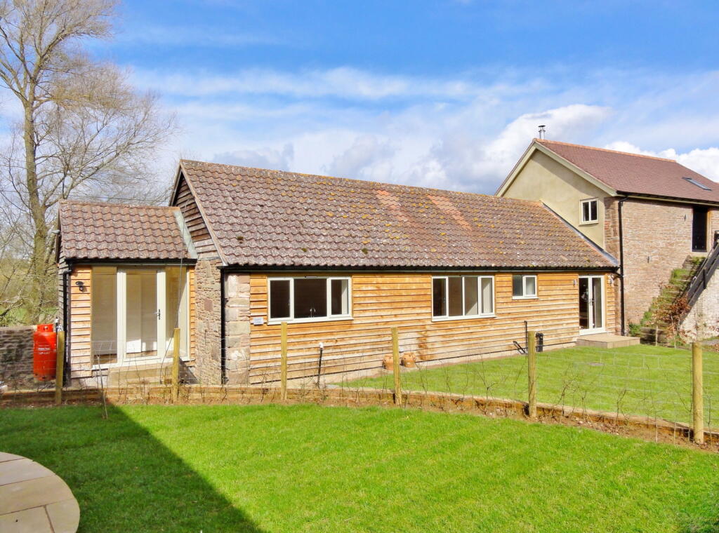 Main image of property: Kingfisher Cottage, Ross-on-Wye, Herefordshire, HR9 7JN