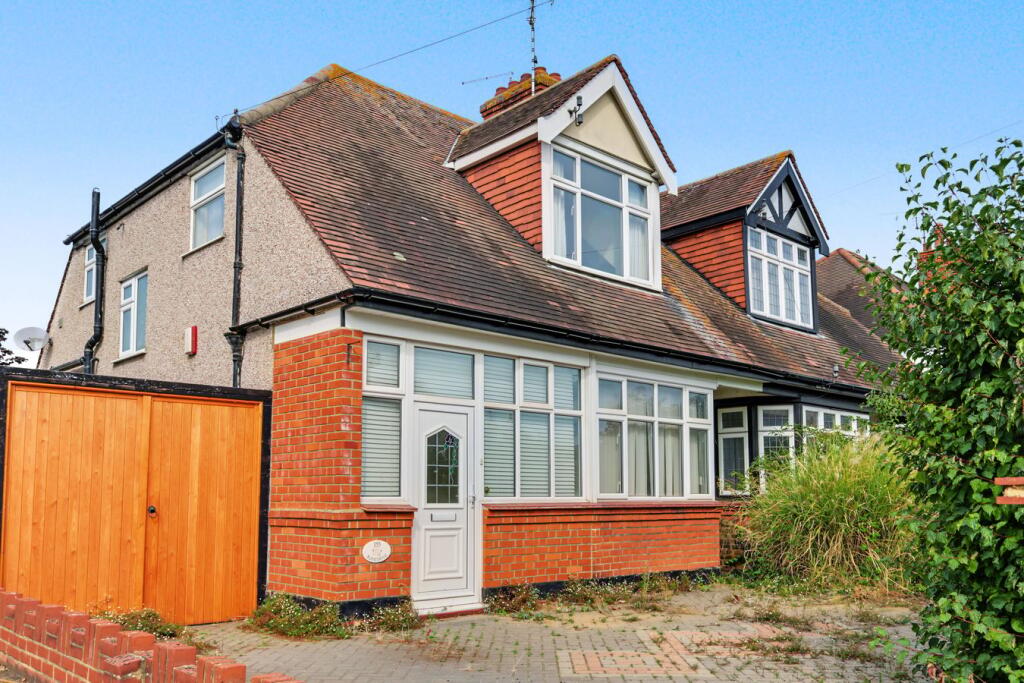 Main image of property: St James Avenue, Thorpe Bay, SS1