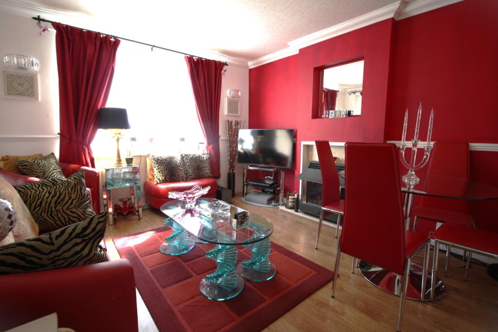 Main image of property: Figtree Hill, Hemel Hempstead, Hertfordshire, HP2 5HQ