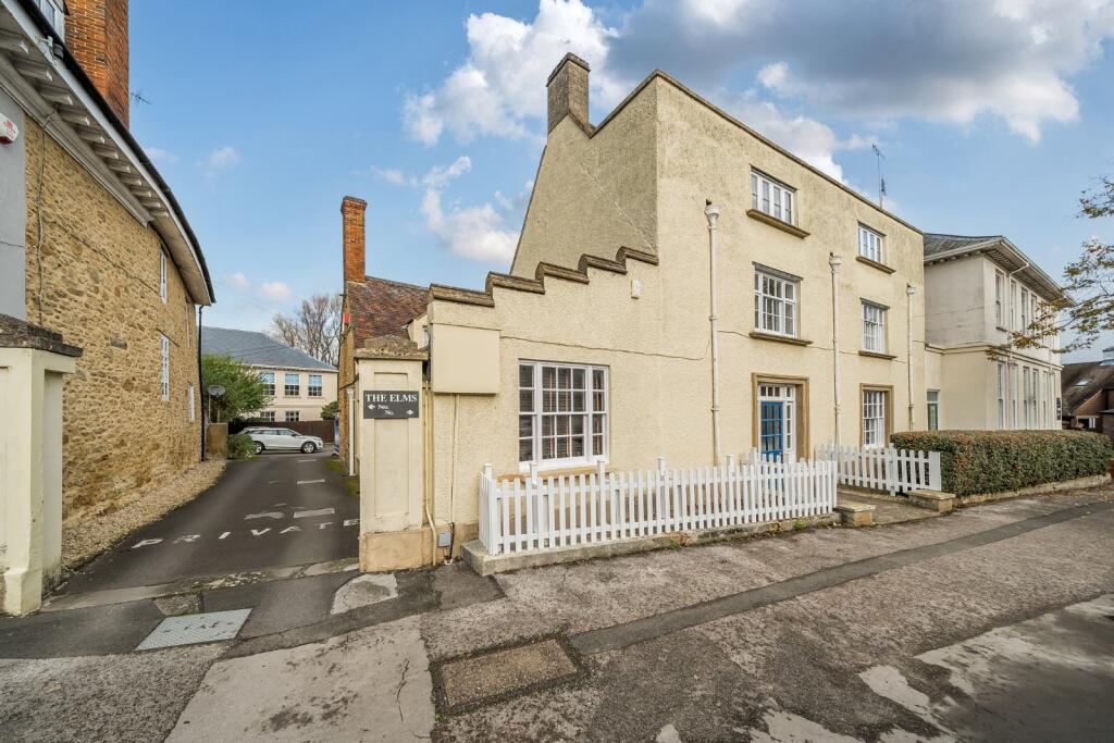 Main image of property: The Elms, Gloucester Street, Faringdon, SN7