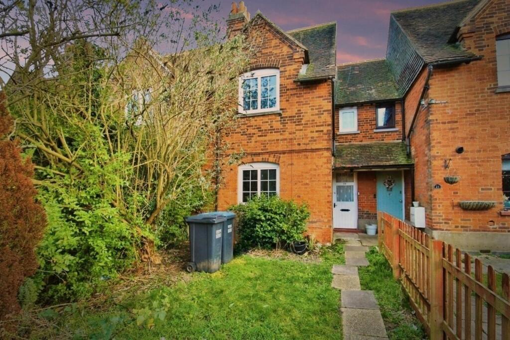 Main image of property: Glebeland, Hatfield