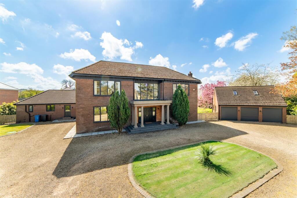 Main image of property: The Avenue, Medburn, NE20