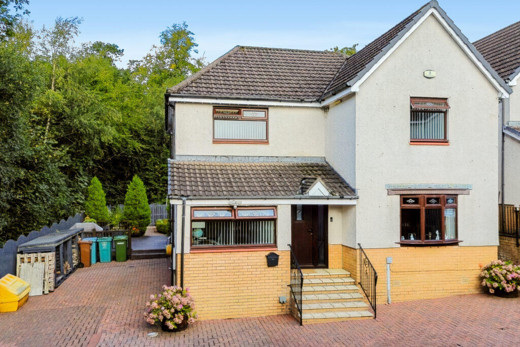 Main image of property: 27 Cairnwood Drive, Cairnhill, Airdrie ML6 9HR