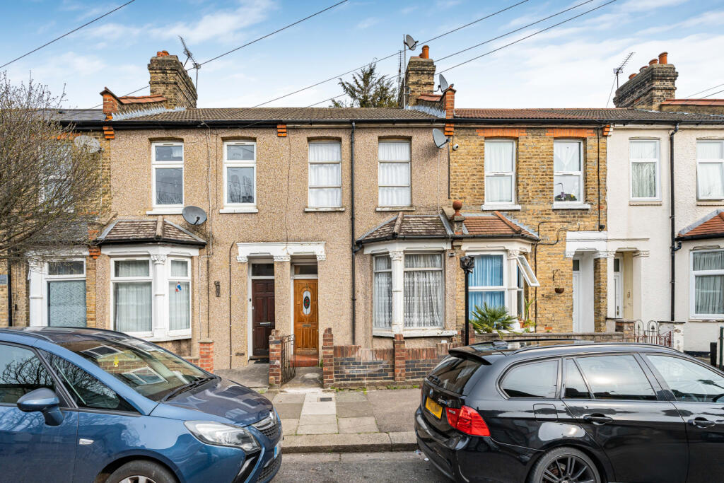 Main image of property: SunnySide Road North , Edmonton, N9 9SW