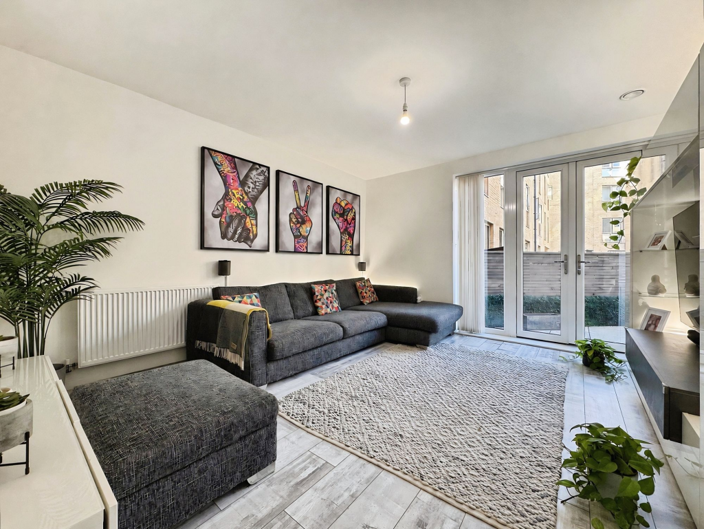 Main image of property: Corner Mead, London, NW9