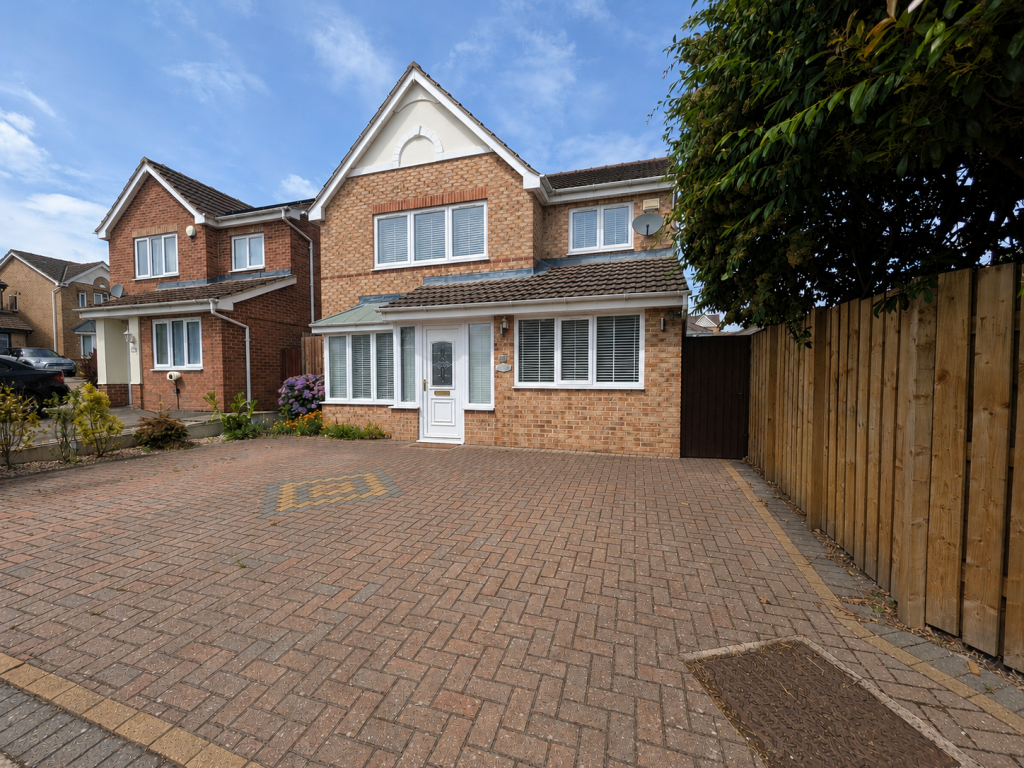 Main image of property: Newton Gardens, Sheffield, South Yorkshire, S35