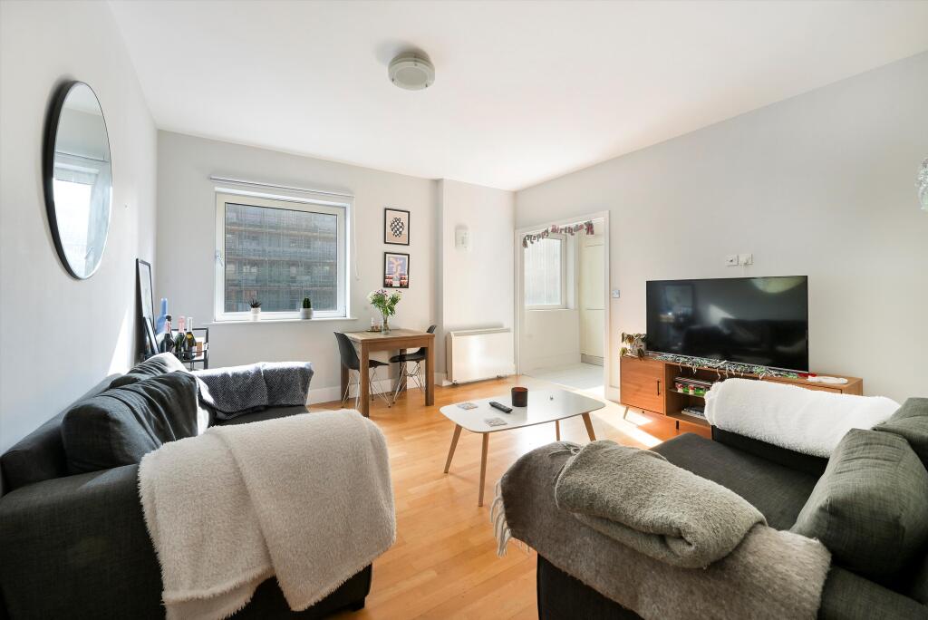 Main image of property: Artichoke Hill, London E1W