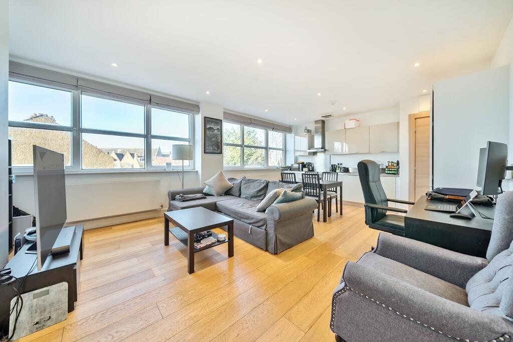 Main image of property: Croydon Road, Beckenham, BR3